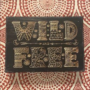 New WILD & FREE Boho Hippie Chick Hanging Wall Sign / Freestanding Table Plaque